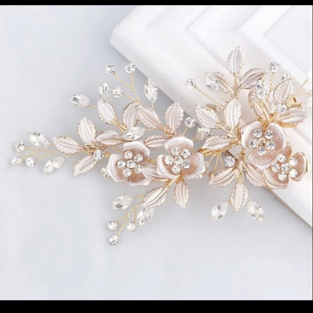Rose Gold Floral Wedding Clip